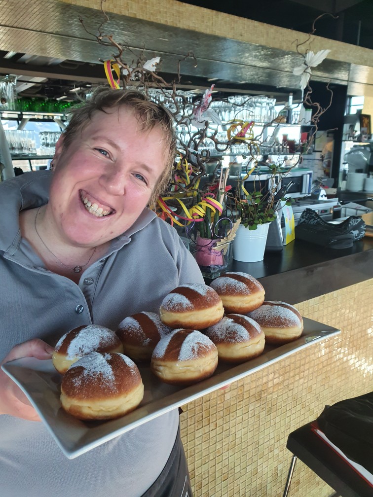 Kuchen to go in der Panoramabar | Cafe Kowalski